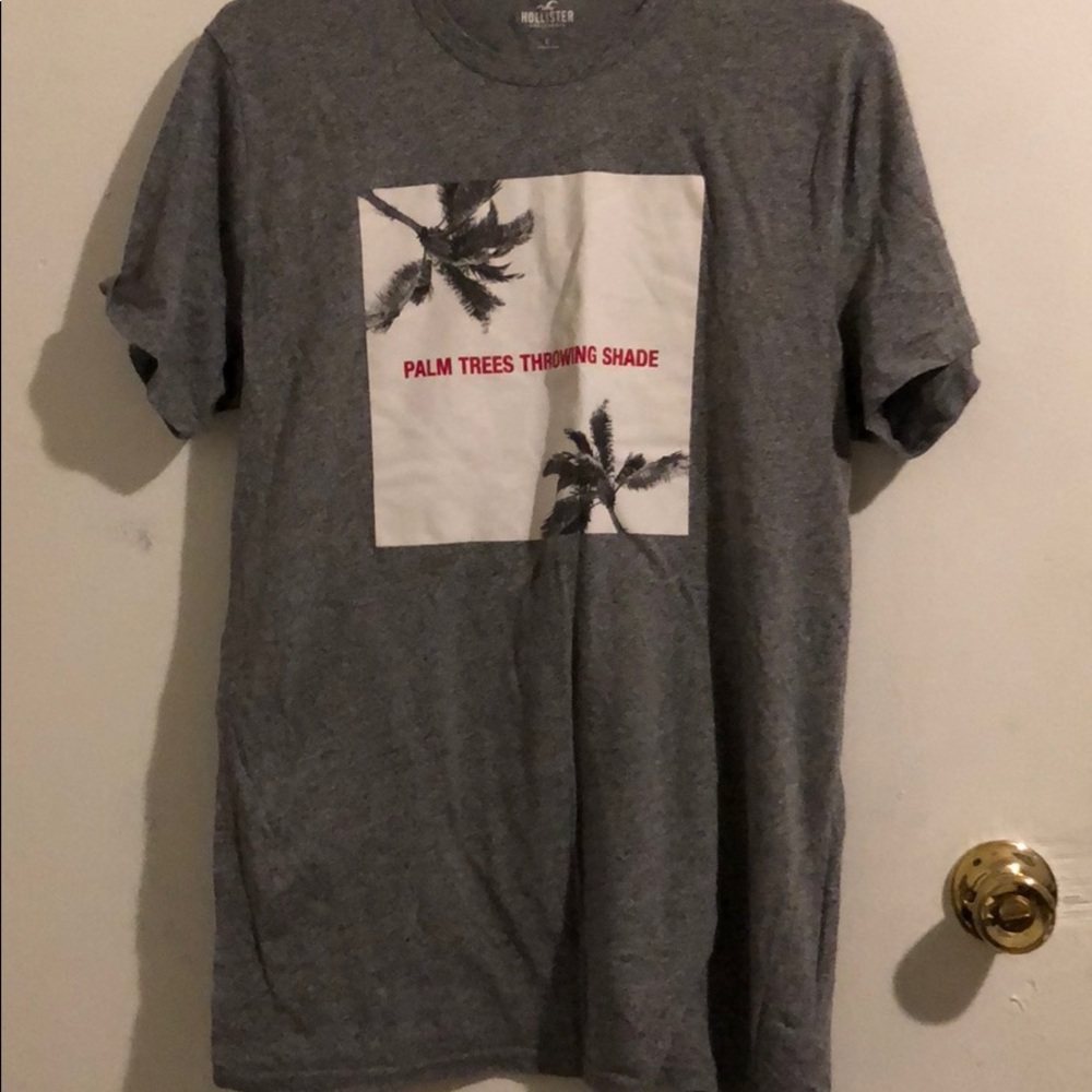 Hollister tee